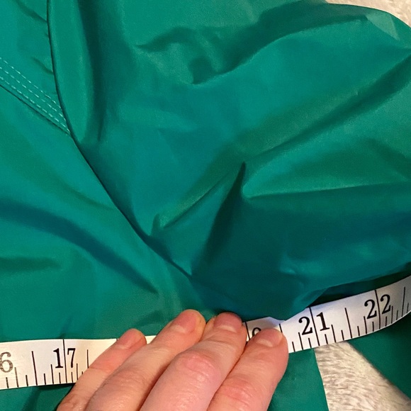 S U S A N  G R A V E R Raincoat with Hood - Picture 15 of 16